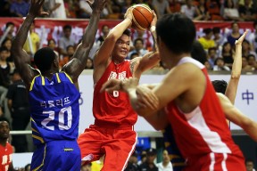 包含深圳男篮发布备战花絮，集结日强势反弹，意大利杯任务艰巨，球队文化再被提及的词条-竞技宝在线入口