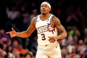 菲尼克斯太阳国际比赛日止住颓势，志在NBA季后赛名次提升，压力陡增，更衣室氛围转暖的简单介绍-竞技宝娱乐平台