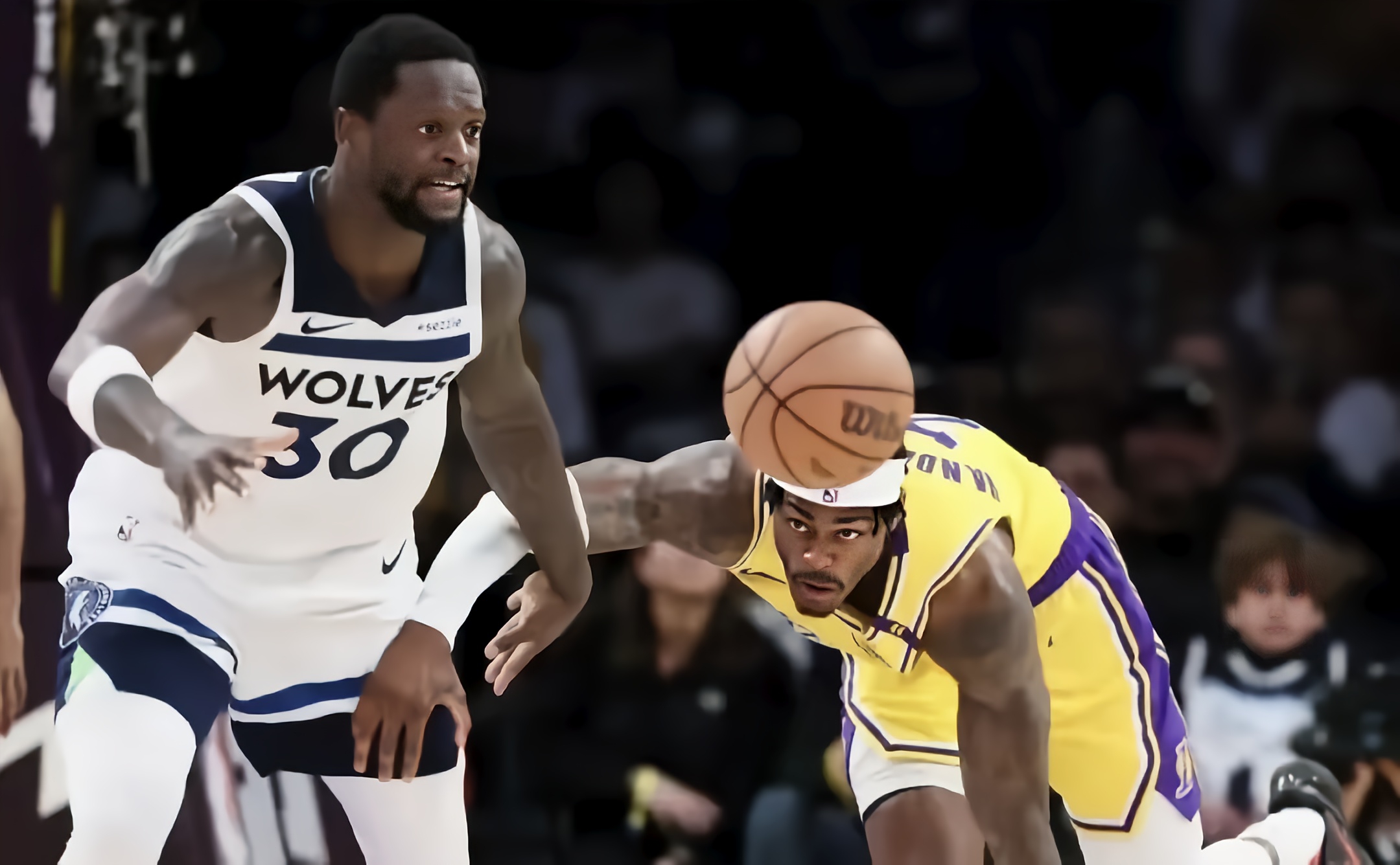 包含NBA季后赛冲刺阶段再迎强敌，山东泰山绝杀压哨，主帅态度——目标明确，年轻球员得到机会的词条