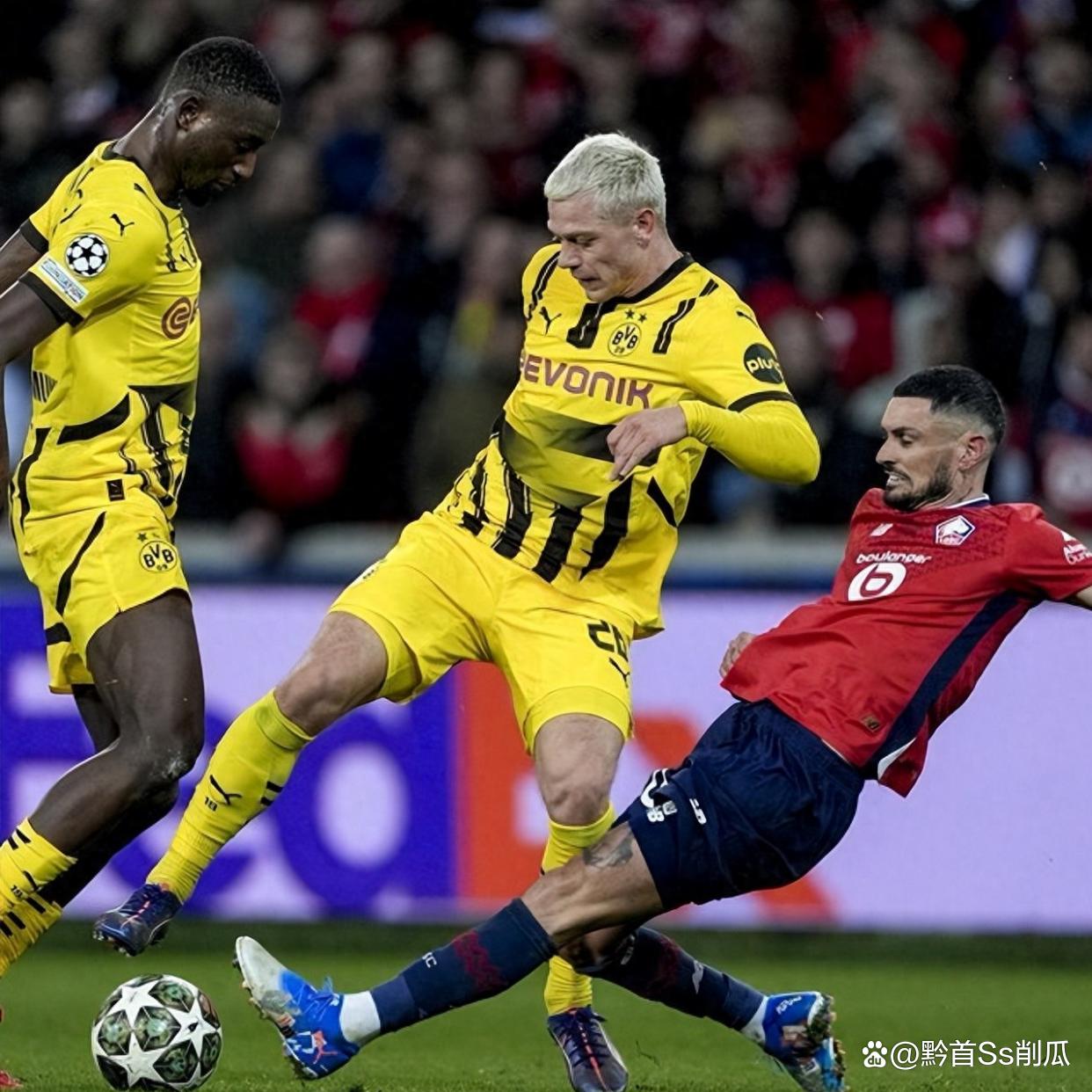 今晚欧冠焦点战；武汉三镇强势反弹；赛场秩序良好；更衣室氛围转暖(王选杰大成拳养生桩全部视频)