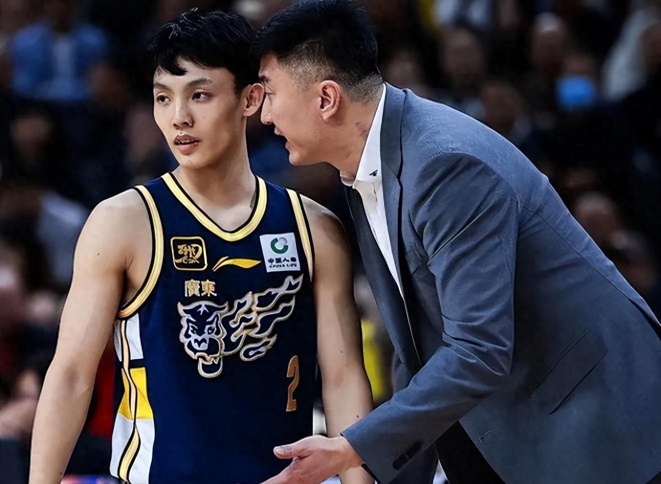包含今晚广州队遗憾出局：CBA季后赛节点到来，气氛紧张，年轻球员得到机会的词条