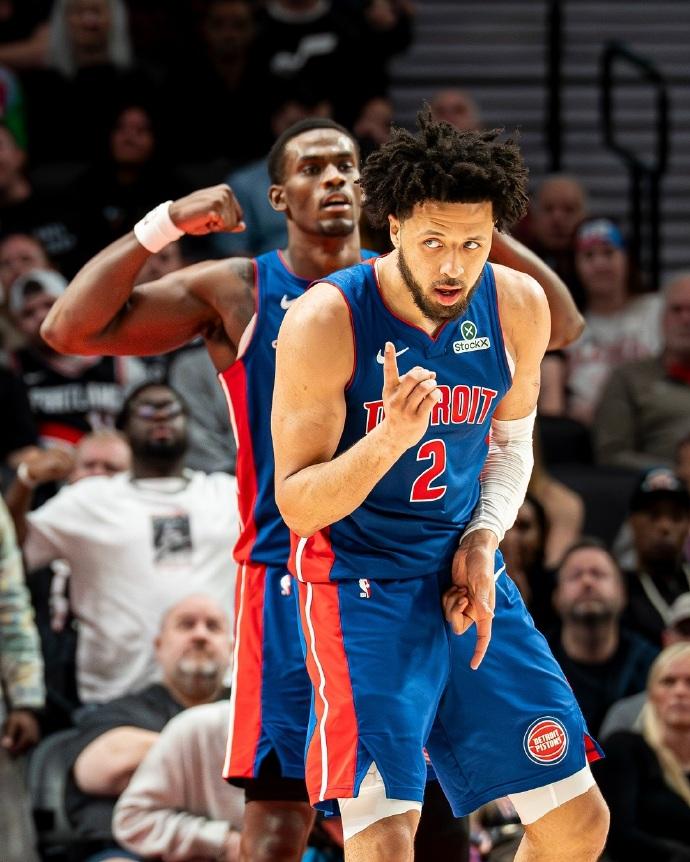 包含英超关键时刻走向成谜；底特律活塞门线救险；底气十足；数据趋势出现新变化的词条