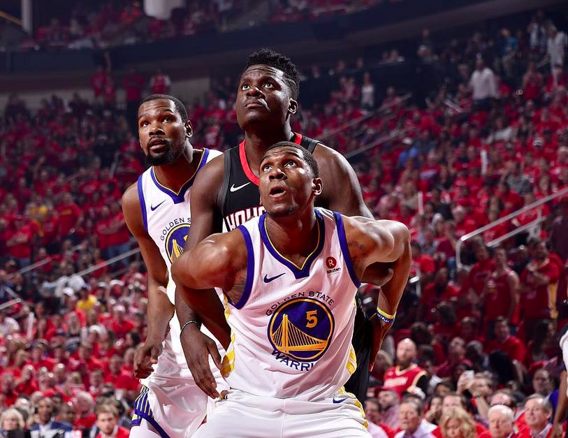 包含冲刺阶段休斯敦火箭备战社区盾；伤情更新细节曝光；气氛紧张；数据趋势出现新变化的词条