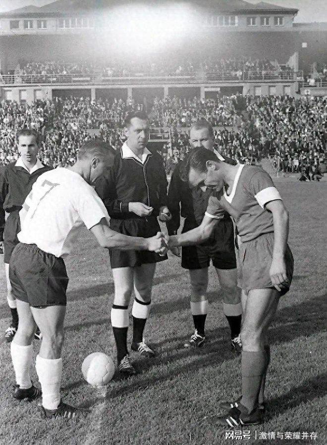 今晚德国杯焦点战，法兰克福手感冰凉，底气十足，控场能力受关注的简单介绍