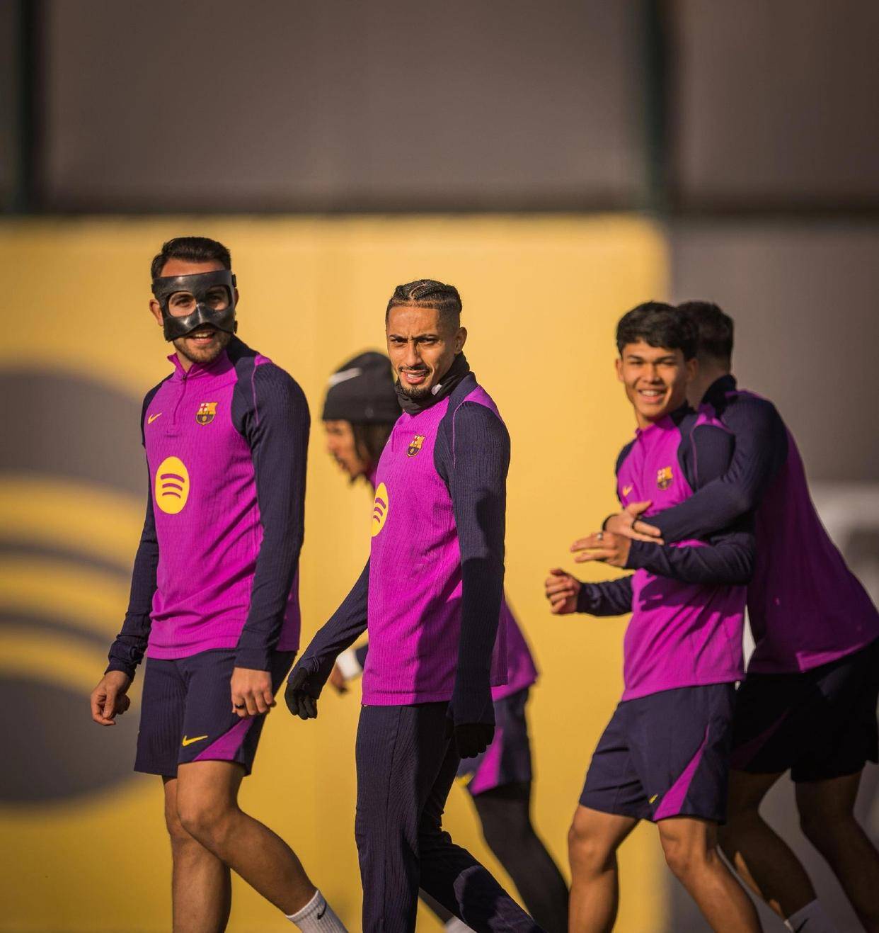 关于今晚圣安东尼奥马刺备战西甲，豪取连胜细节曝光，球迷炸锅，身体对抗强度拉满的信息-竞技宝娱乐平台